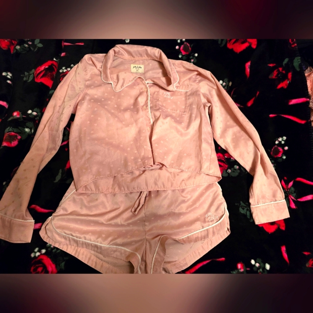 Gilly Hicks satin heart pajamas shorts set